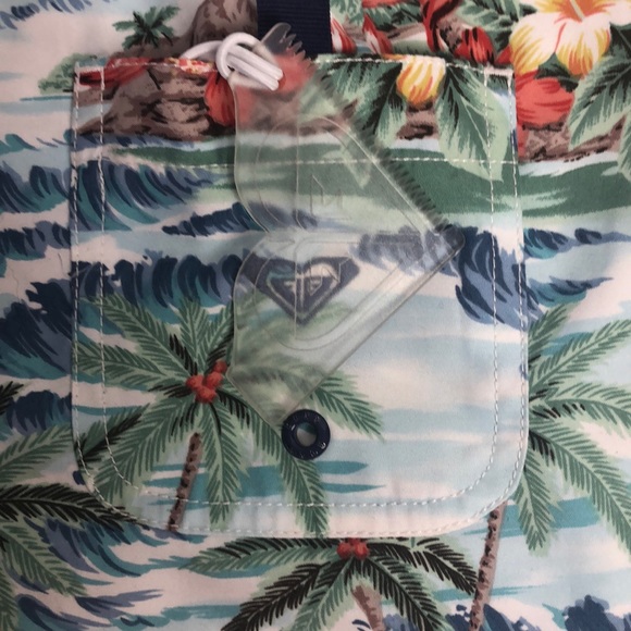 Vintage Roxy Swim / Surf Shorts - Picture 3 of 8